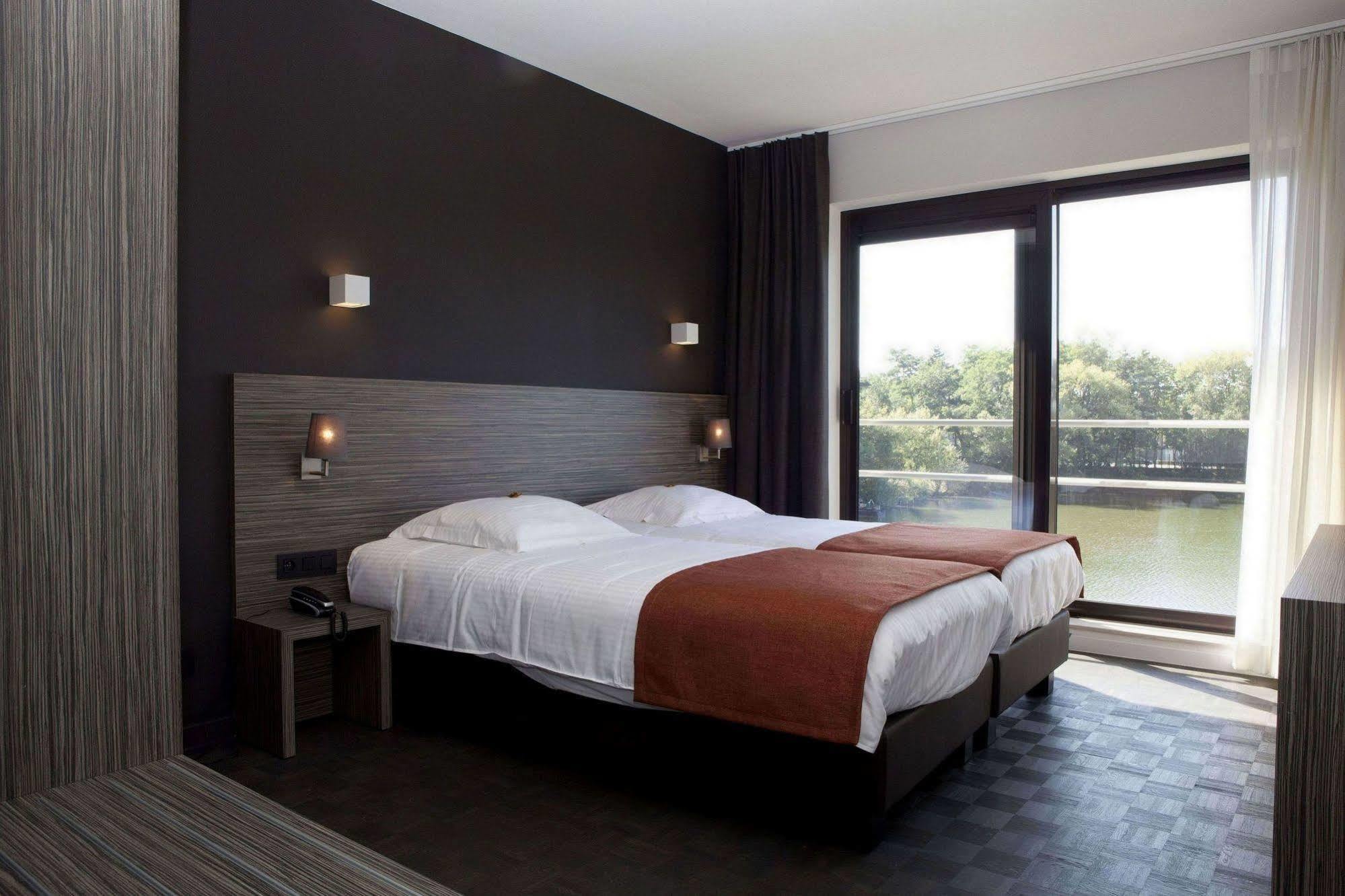 Park Hotel Montreal แมคเคอเลอ ภายนอก รูปภาพ